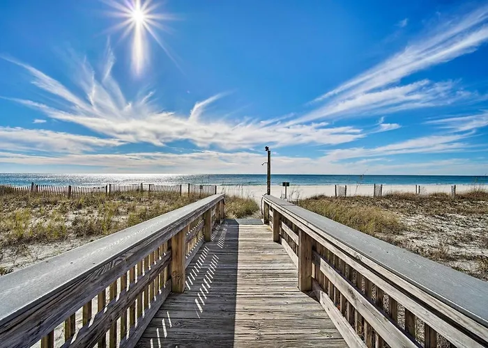 Bright Beachfront W/ Pool Access Gulf Shores